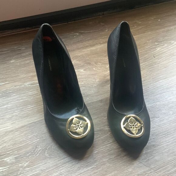 BCBGeneration Shoes - Bcbg generation black wedge heels size 8 1/2 GUC ❤️